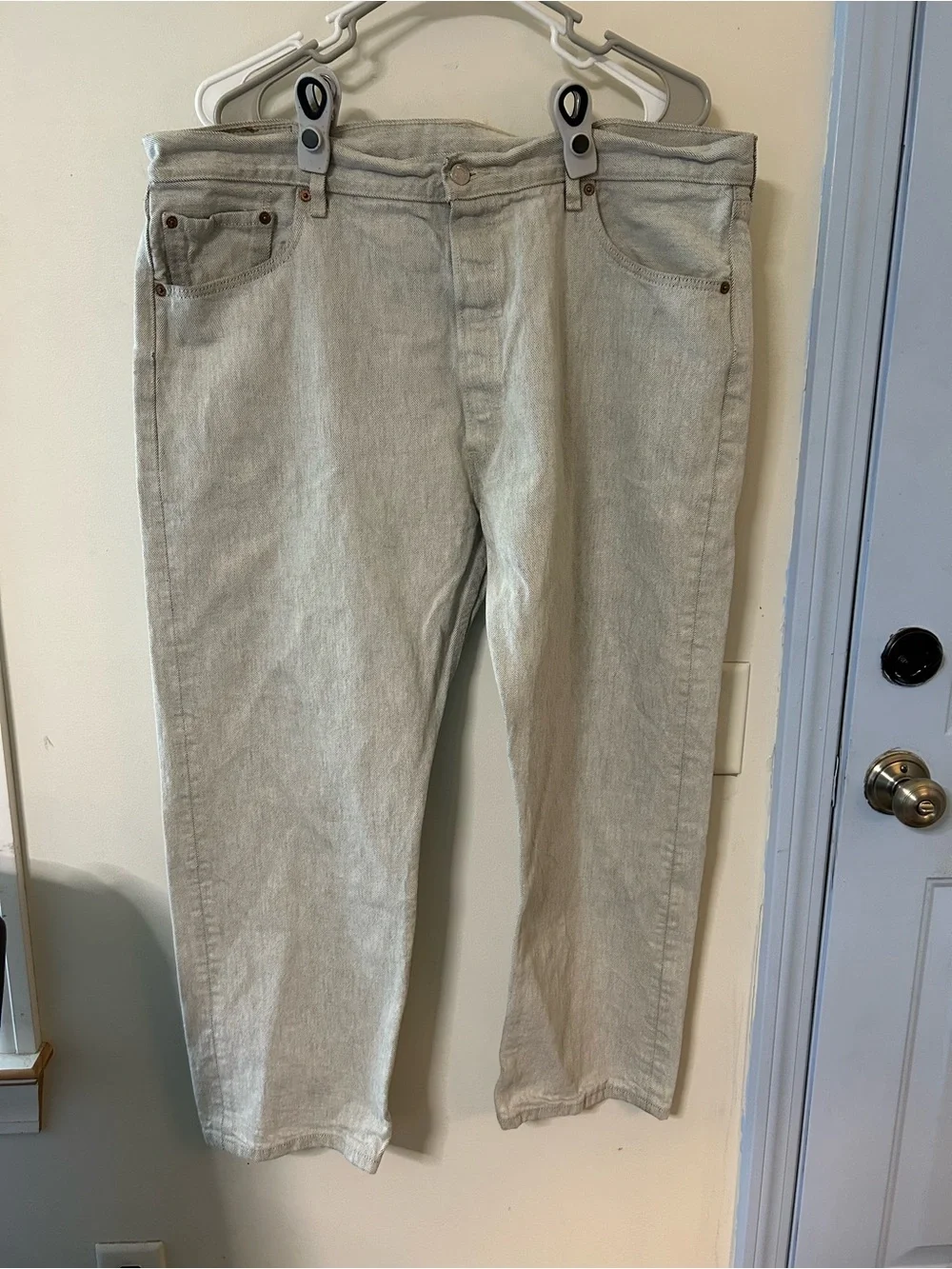 Levi's Men's Light Gray Straight Jeans